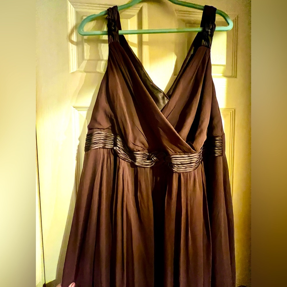 Robbie Bee Signature Dark chocolate Brown knee length silk Dress Sz 20